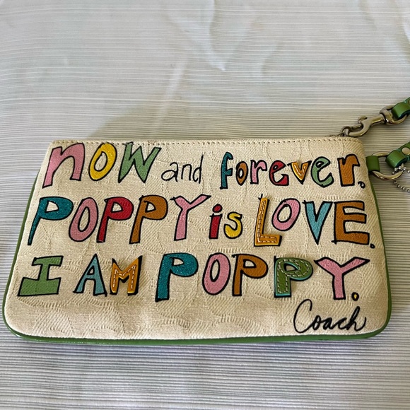 Coach Poppy Is Wristlet - Picture 2 of 5